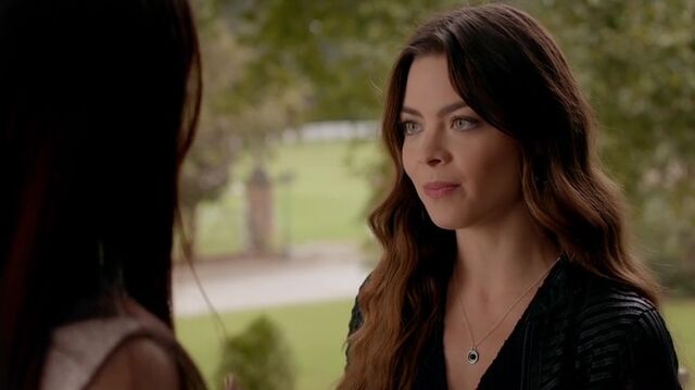 File:7X08-46-Nora.jpg
