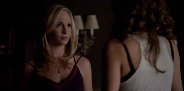 File:Caroline-Nadia 5x14...png