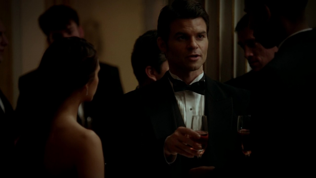 File:3x14-Dangerous-Liaisons-elijah-29029619-1280-720.png