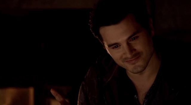 File:Lorenzo episode 5x20.png