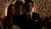 6X21-114-Elena Damon.png
