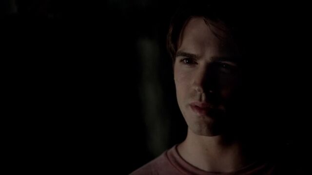 File:Jeremy 7 TVD 5x02.jpg
