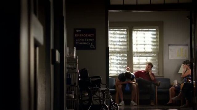 File:6X04-16-AlaricJeremy.jpg