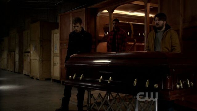 File:Warehousecoffins.jpg