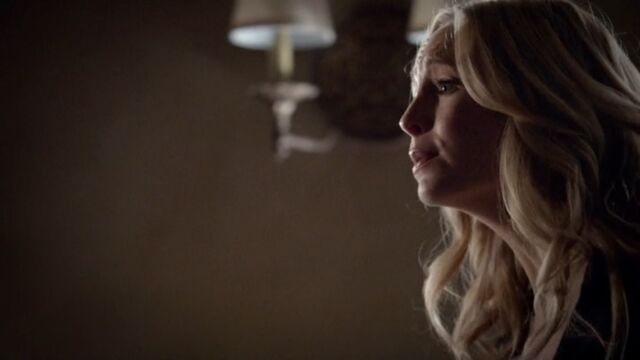 File:Caroline 3 TVD 5x02.jpg
