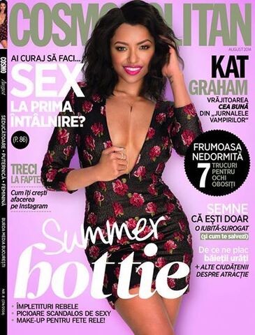 File:Cosmopolitan Romania 2014-08.jpg