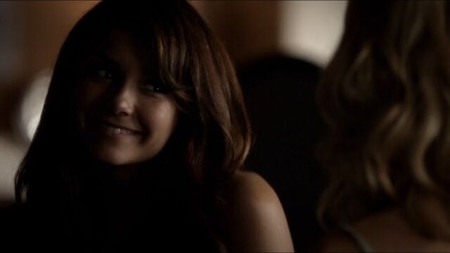 File:Elena 3 TVD 5x01.jpg