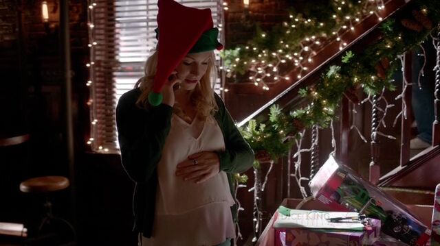 File:7X09-11-Caroline.jpg