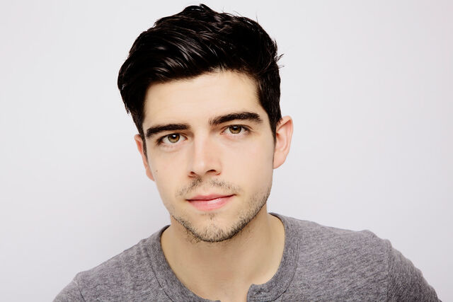 File:Micah-parker-headshot5.jpg