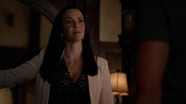 File:7X02-29-Lily.jpg