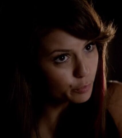 File:Elena 3 TVD 5x02.jpg
