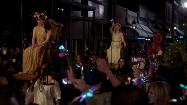 File:Normal TheOriginals118-0709MonAbigail.jpg