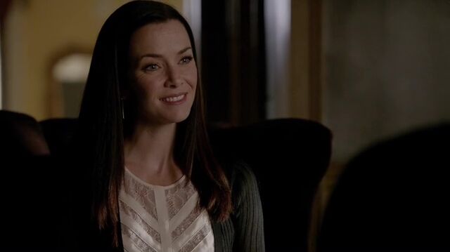 File:7X07-21-Lily.jpg