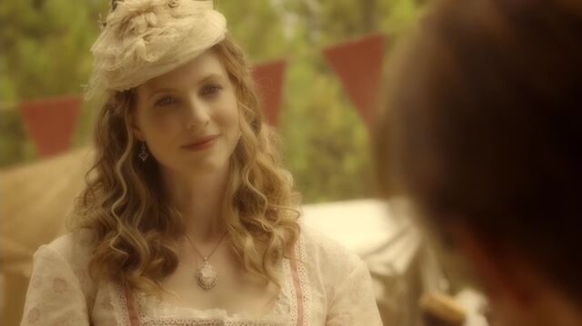 File:7X03-23-Valerie.jpg