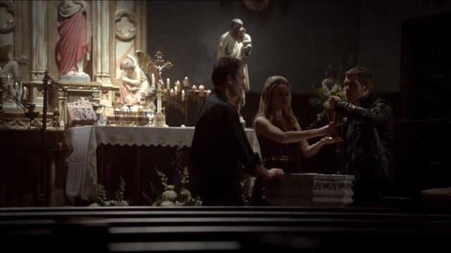 File:Klaus, Cami and Kieran.jpg