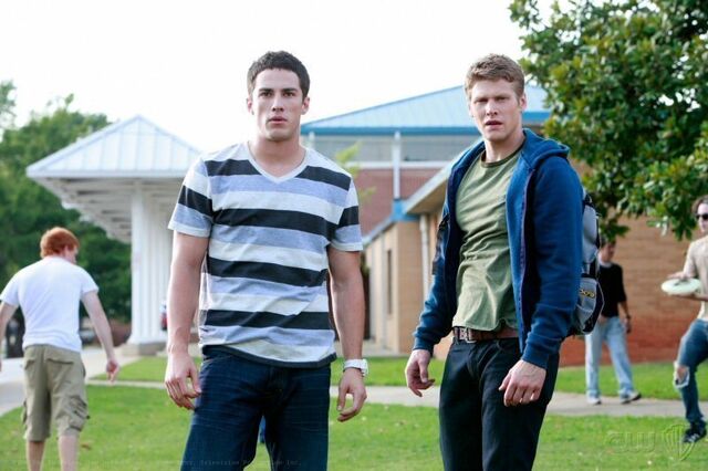 File:Tyler-and-matt-matt-donovan-15595974-800-533.jpg