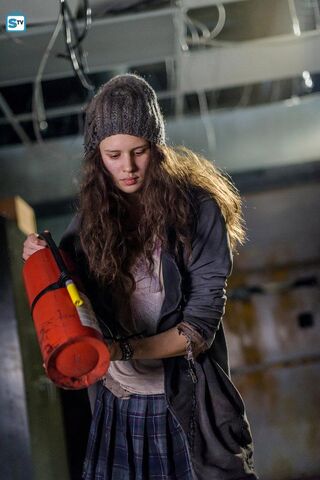 File:Help Me 1x01 Promotional Photo 10.jpg