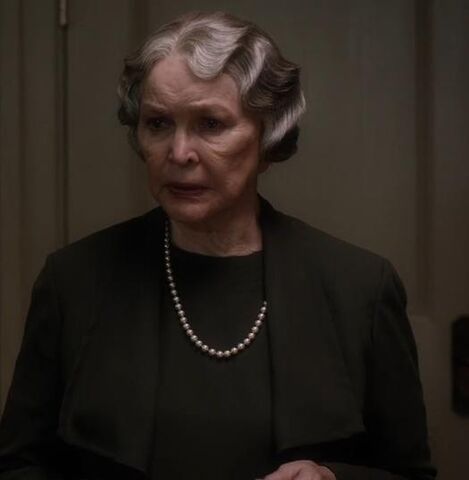 File:Grandmother.jpg