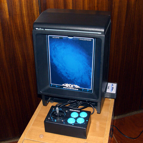 File:DebrisEquinoxStation.jpg