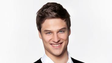 Daniel-axt-als-jannik-anders-100~ v-standard368 073299