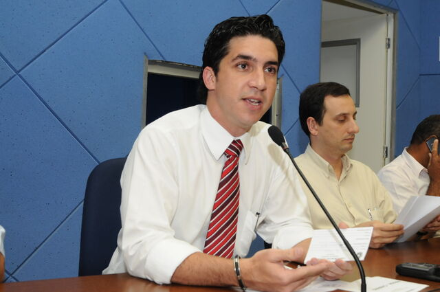 Arquivo:ThiagoFerrari.jpg