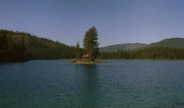 File:Devil's Pond's Island.jpg