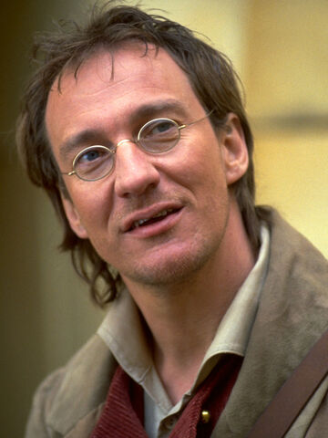 File:Dinotopia-david-thewlis-3.jpg