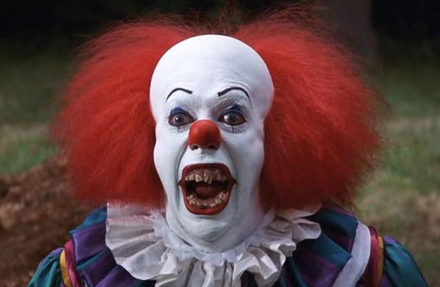 File:Pennywise the Dancing Clown.png