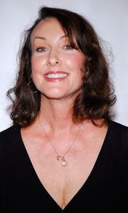 Tress MacNeille