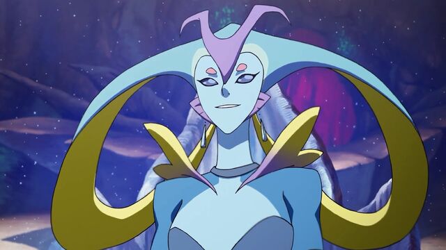 File:Queen Luxia (S02E02).jpg