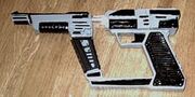 Pistolside1a