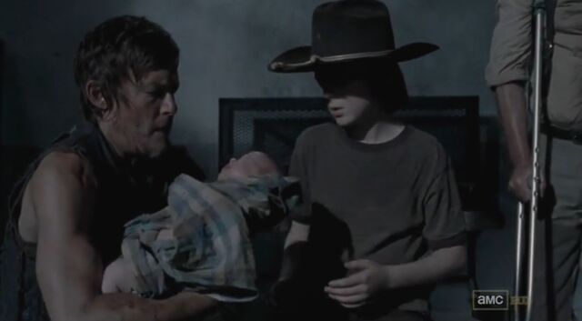 File:Daryl baby carl.jpg