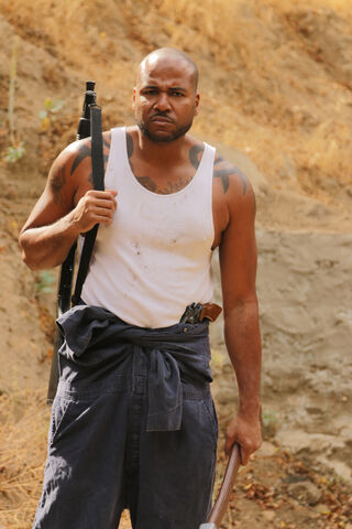 File:OscarTWDpromo.jpg