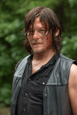 File:AMC 609 Daryl Uneasy.png
