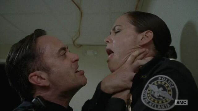 File:S5E8 Dawn 20.jpg