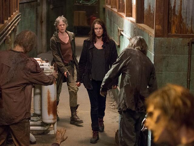 File:The-walking-dead-episode-613-carol-mcbride-maggie-cohan-post-800x600.jpg