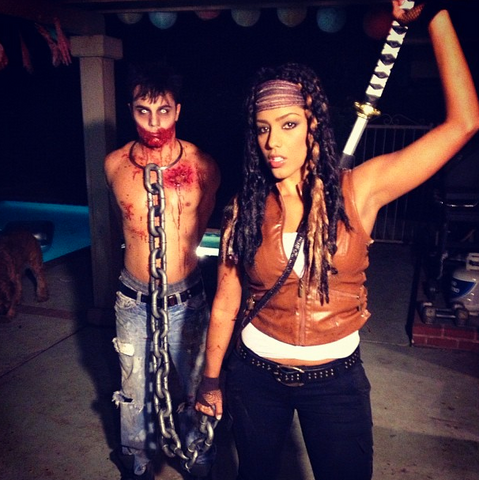 File:Halloween Michonne and Walker.png