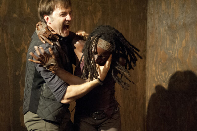 File:Michonne vs Philip.jpg