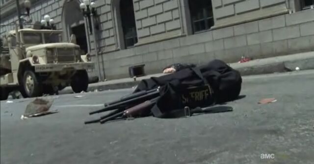File:Bag of Guns.jpg