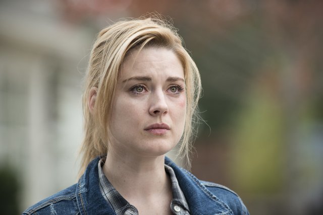File:AMC 515 Jessie Upset.png