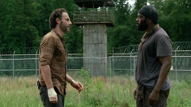 File:Rick and Tyreese 4x03.jpg