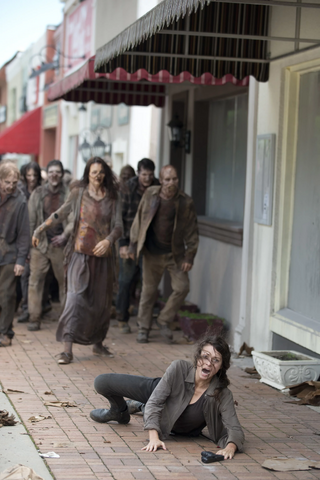 File:AMC 603 Annie Collapsed.png