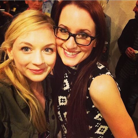 File:Emily Kinney at Ingrid show LA with a hipster woman.jpg