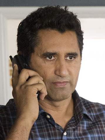 File:FTWD S1 Travis Phone.png