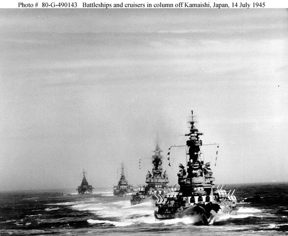 File:American battleships and heavy crusiers in order.jpg