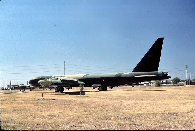 File:B52 on display.jpg