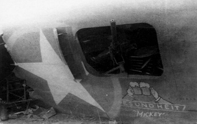 File:41-24294 Left gunners window.jpg