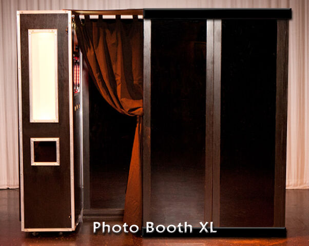 File:PhotoBoothXL-on-Wht-w-name.jpg