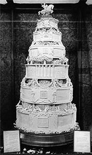 Queen elizabeth II cake
