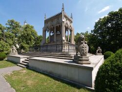 800px-Warsaw Wilanow Potocki mausoleum.jpg